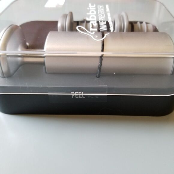 Rabbitt wine preserver Brand new in box - Picture 6 of 7